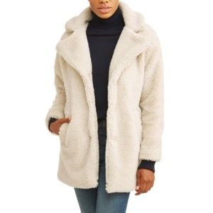 “Teddy bear” coat